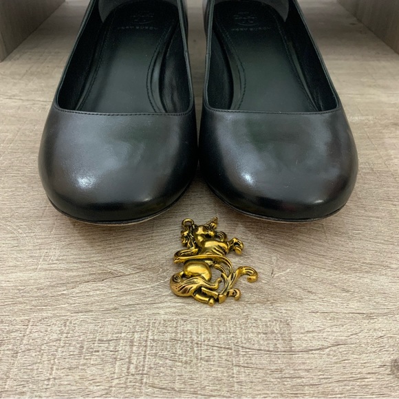 Tory Burch Elizabeth Black Leather Pumps Heels ~ Size 6.5 - Picture 8 of 12